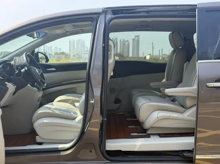 Buick GL8 2021 Model Business class 652T Comfort Model – фото 8