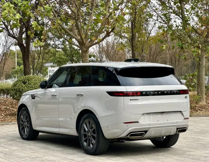 Range Rover Sport 2023 Model 3.0 L6 DYNAMIC SE – фото 4