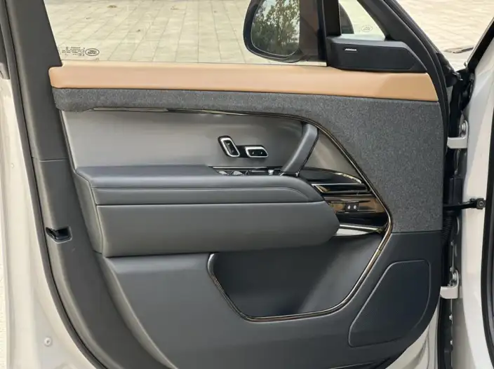Range Rover Sport 2023 Model 3.0 L6 DYNAMIC SE – фото 7
