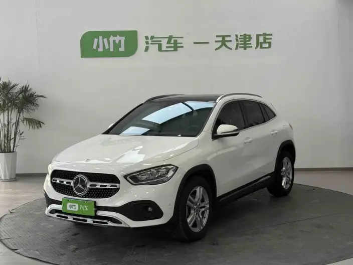 Mercedes-Benz GLA 2022 Model GLA 180 – фото 1