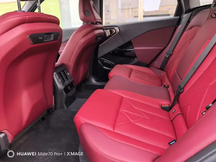 BMW X3 2025 Model xDrive30L Exclusive Model M Sports Set – фото 9
