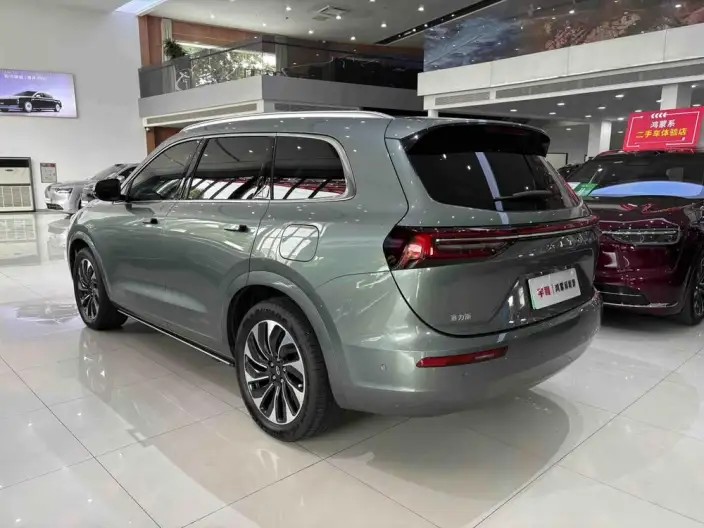 Aito M7 2022 Model 4WD Deluxe Edition – фото 4