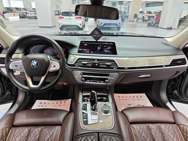 BMW 7 Series 2021 740Li Leader Luxury Package – фото 9