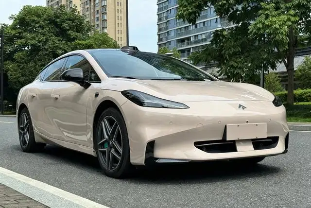 Hyper GT 2025 Model 710km Max Edition