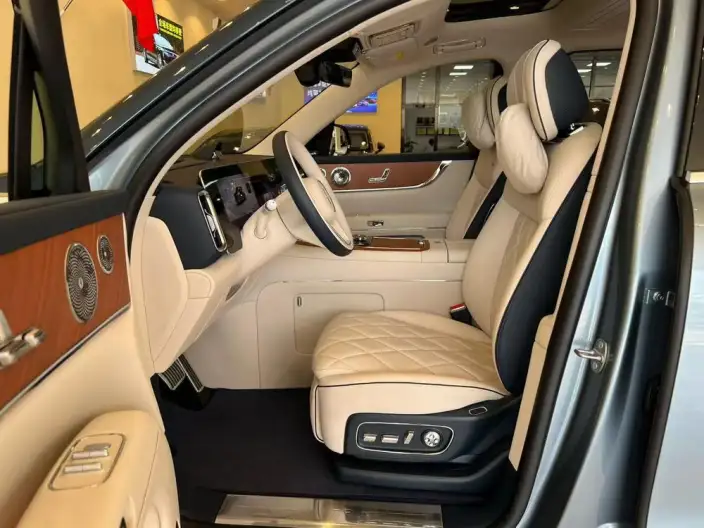Aito M9 2026 Model Extended Range Ultra VI seat Edition – фото 7