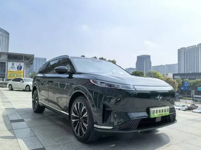 eπ 008 2026 Model EV Family Edition 6 seat