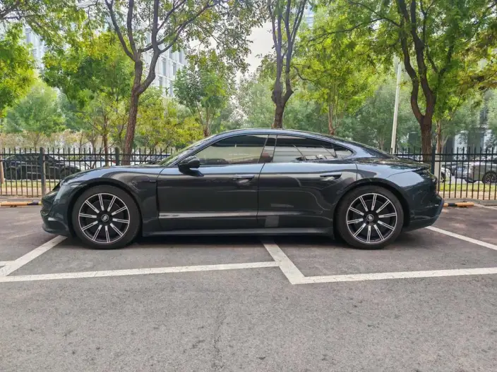 Taycan 2022 Model Facelift Taycan – фото 3