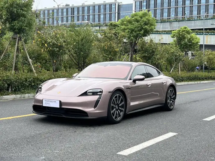 Taycan 2022 Model Facelift Taycan – фото 1