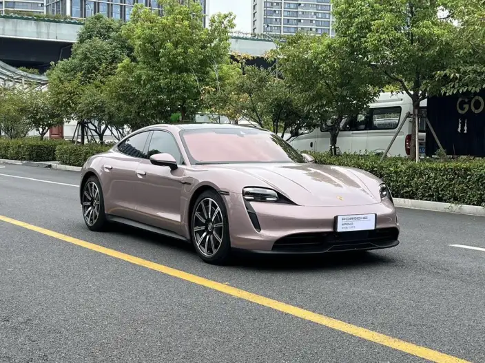 Taycan 2022 Model Facelift Taycan – фото 3