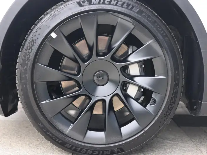 Model Y 2023 Model Long Battery Life Pro All-wheel drive version – фото 10