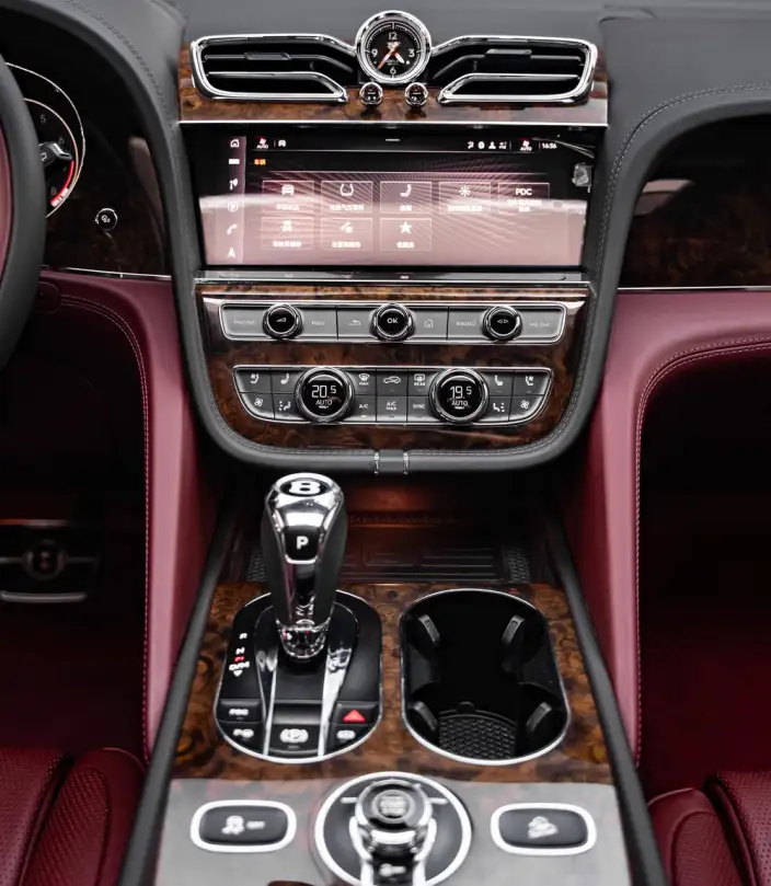 Bentayga 2021 Model 4.0T V8 – фото 5