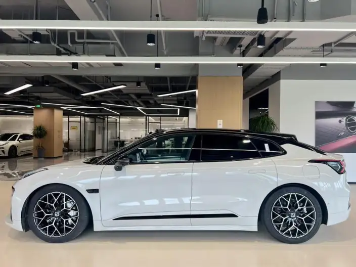 ZEEKR 001 2025 Model YOU Edition 100kWh 4WD – фото 3