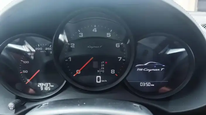 Porsche 718 2023 Model Cayman T – фото 7