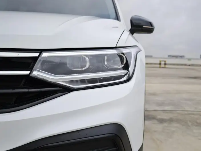 Volkswagen Tiguan L 2023 Model 300TSI 2WD Smart Edition – фото 10