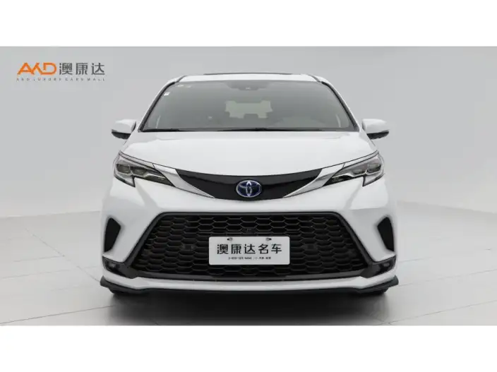 Granvia 2022 Model 2.5L Hybrid Ultimate Edition – фото 2