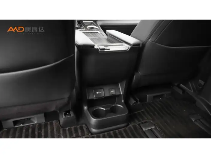 Granvia 2022 Model 2.5L Hybrid Ultimate Edition – фото 5