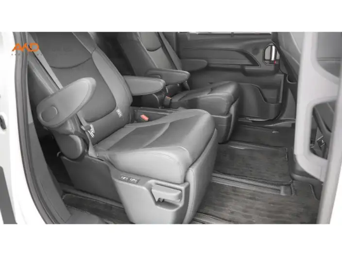Granvia 2022 Model 2.5L Hybrid Ultimate Edition – фото 6