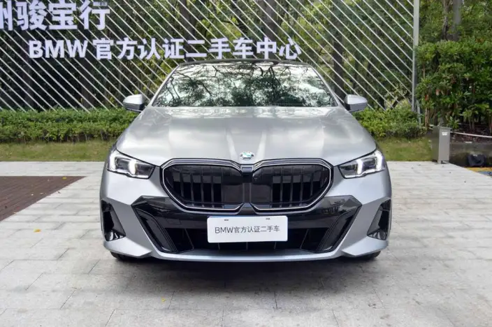 BMW 5 Series 2026 Model 530Li Exclusive Model M Sports Set