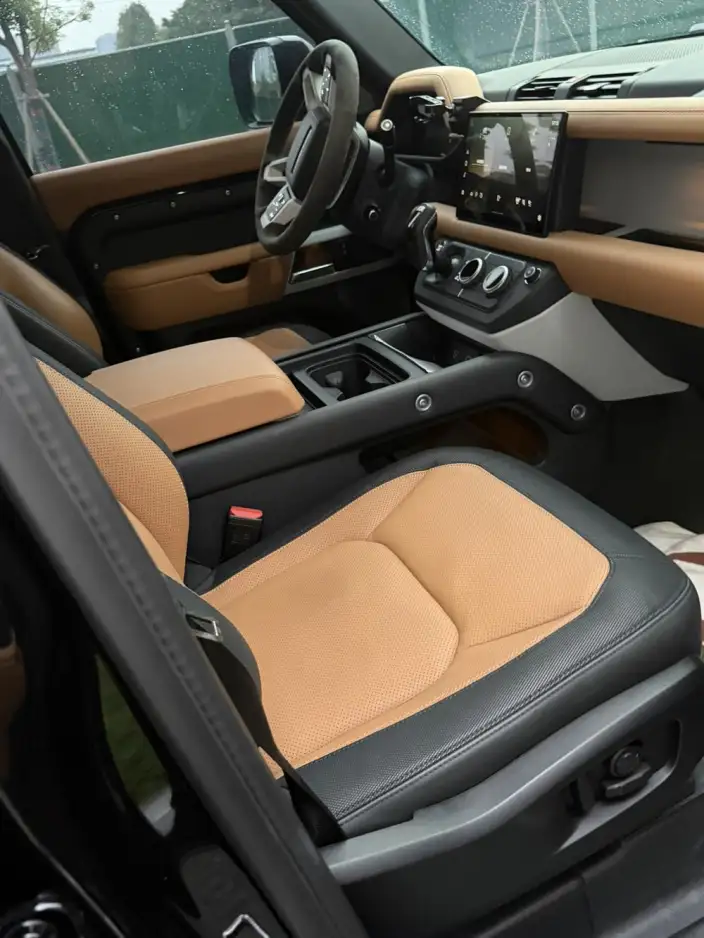 Land Rover Defender 2024 Model 110 3.0T P400 X-Dynamic HSE – фото 9