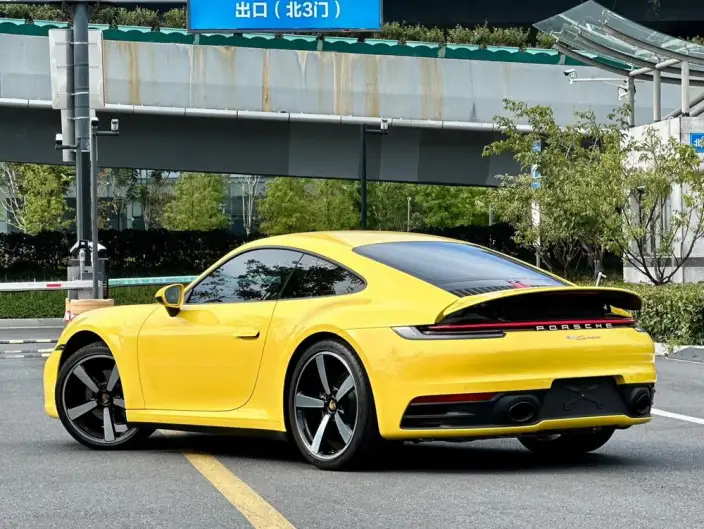 PORSCHE 911 2023 Model Carrera 3.0T – фото 4