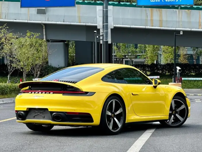 PORSCHE 911 2023 Model Carrera 3.0T – фото 6