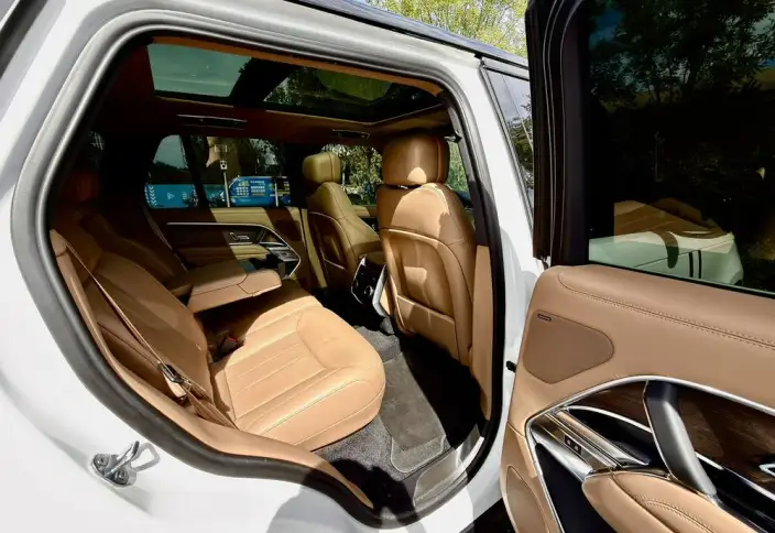 Range Rover 2023 Model 3.0 L6 360PS Shengshi Edition – фото 7