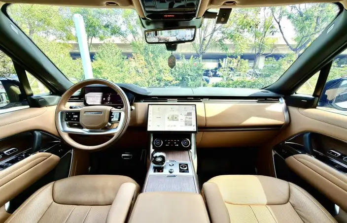 Range Rover 2023 Model 3.0 L6 360PS Shengshi Edition – фото 8