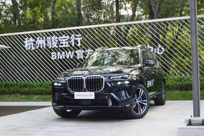 BMW X7 2024 Model xDrive40i Exclusive Model M Sports Set 6 seat – фото 1