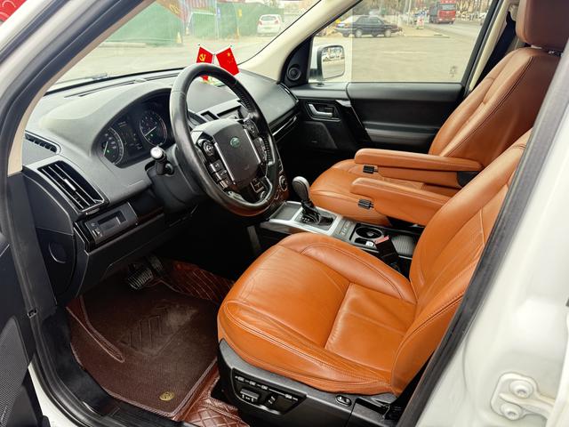 Land Rover Freelander 2 2013 модификация 2.0T Si4 HSE Gasoline Edition – фото 4