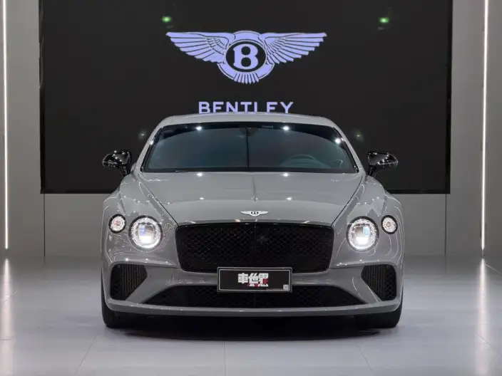 Continental 2023 Model 4.0T GT S V8