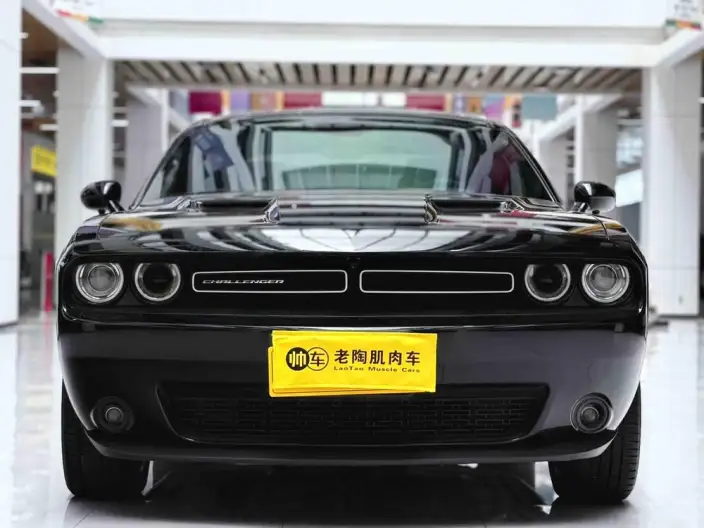 Challenger 2022 Model 3.6L Automatic Rear Drive 5 seat Parallel Imported – фото 2