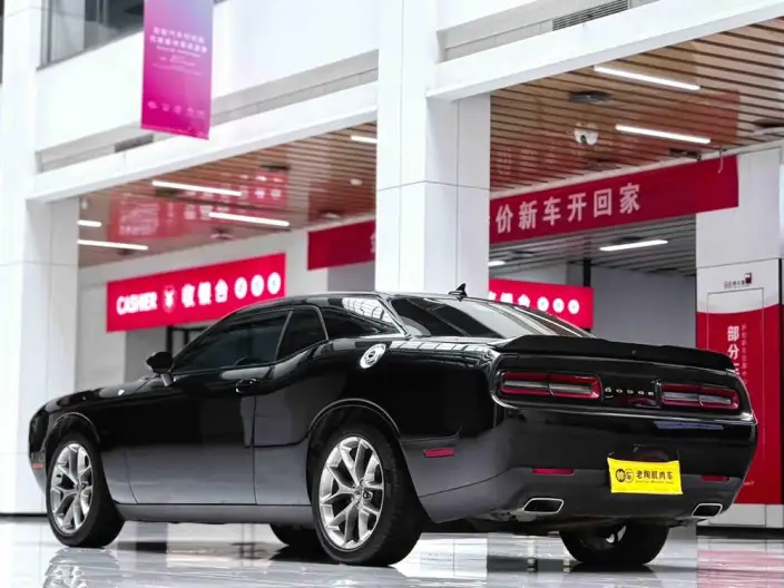 Challenger 2022 Model 3.6L Automatic Rear Drive 5 seat Parallel Imported – фото 5
