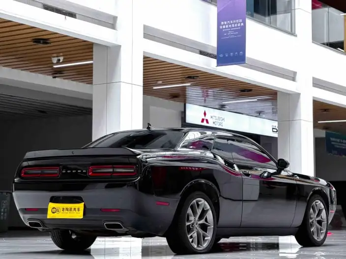 Challenger 2022 Model 3.6L Automatic Rear Drive 5 seat Parallel Imported – фото 6