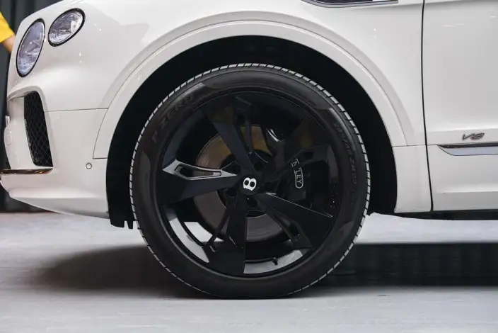 Bentayga 2021 Model 4.0T V8 – фото 8