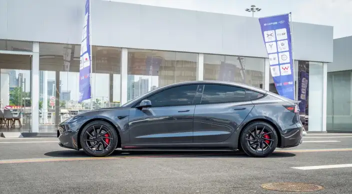 Model 3 2024 Model High performance All-wheel drive version – фото 4