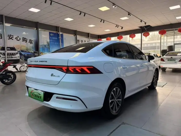 BYD Qin PLUS DM 2024 Model Honor Edition DM-i 55KM Leading Model – фото 6