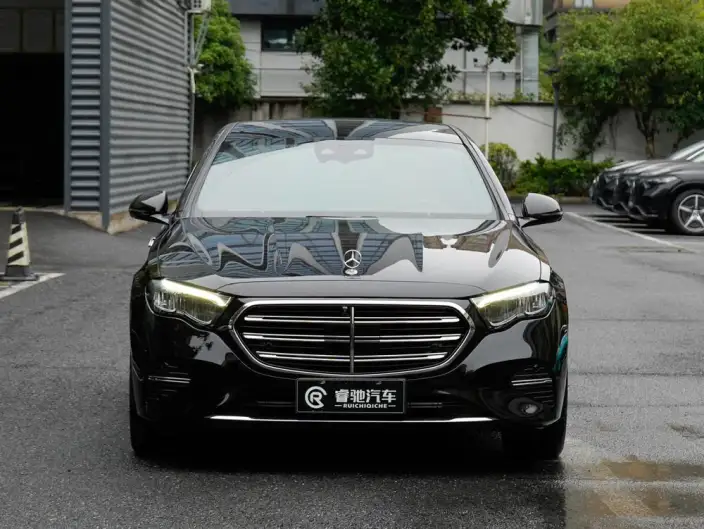 Mercedes-Benz E-Class 2025 Model E 300 L Luxury Model sedan – фото 2