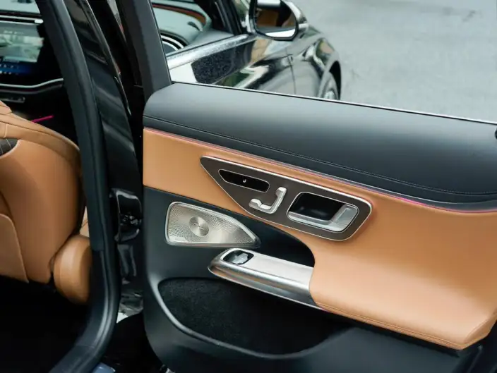 Mercedes-Benz E-Class 2025 Model E 300 L Luxury Model sedan – фото 9