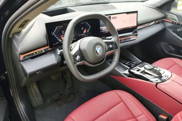 BMW 5 Series 2026 Model 530Li Leading Model Luxury Set – фото 9