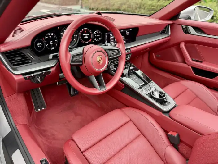 PORSCHE 911 2020 Model Carrera Cabriolet 3.0T – фото 10