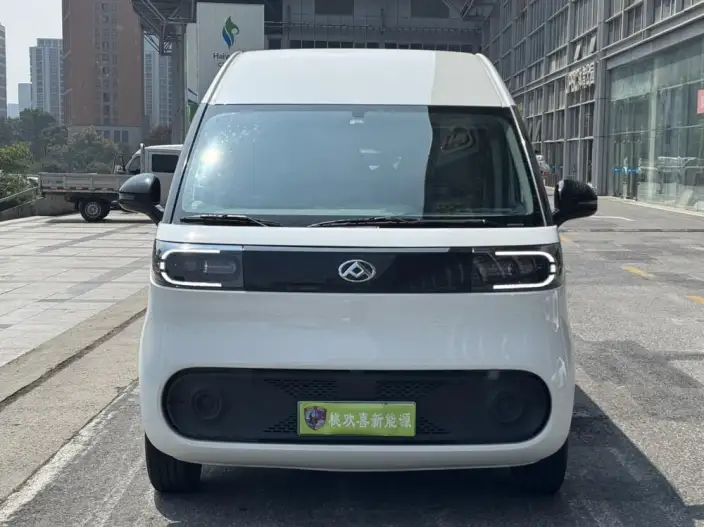 Maxus Dana V1 2025 Model V1+ Long axis High top Gran Edition 62kWh – фото 7