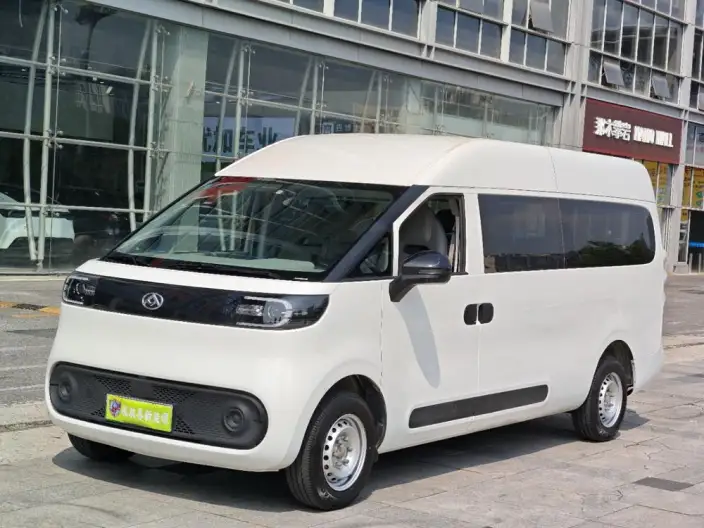 Maxus Dana V1 2025 Model V1+ Long axis High top Gran Edition 62kWh – фото 1