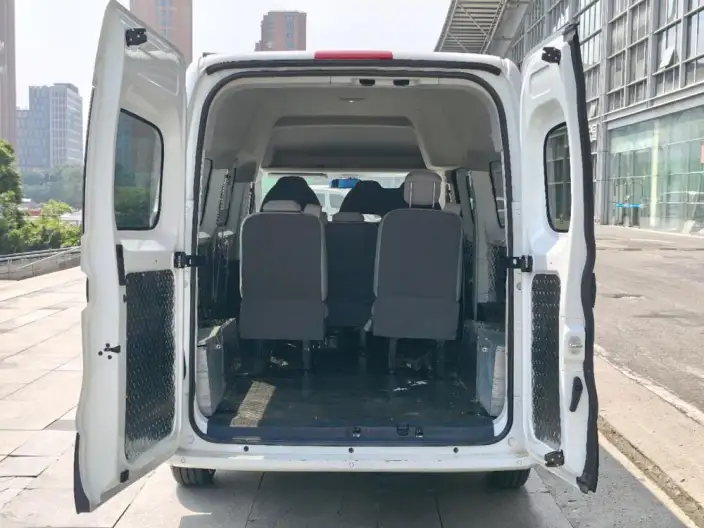 Maxus Dana V1 2025 Model V1+ Long axis High top Gran Edition 62kWh – фото 9