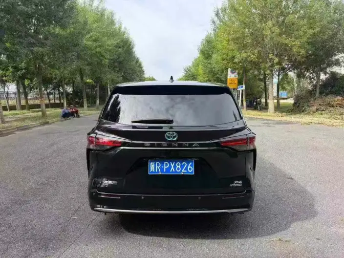 Toyota Sienna 2021 Model 2.5L Hybrid Comfort Edition – фото 5