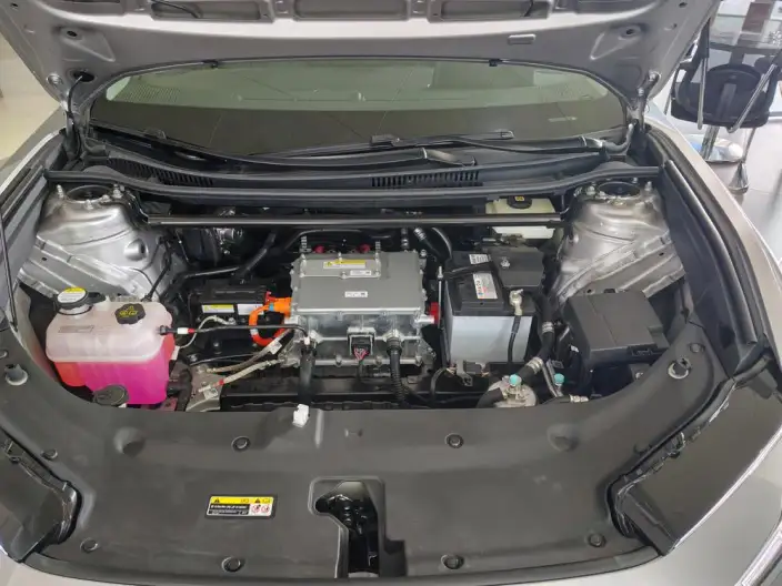 TOYOTA bZ5 2027 Model 550 JOY – фото 4