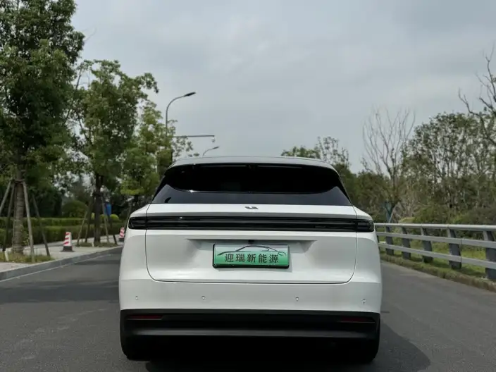 Li Auto i6 2025 Model 4WD Standard Edition – фото 6