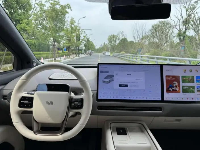 Li Auto i6 2025 Model 4WD Standard Edition – фото 10