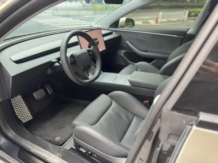 Model 3 2025 Model High performance All-wheel drive version – фото 9