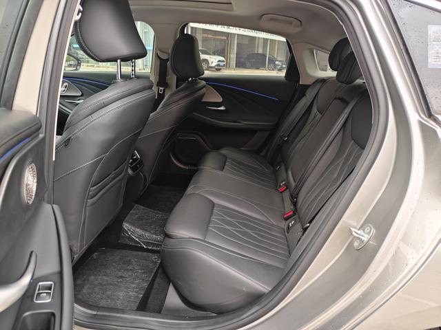 Chery Arrizo 8 2024 модификация 1.6TGDI DCT Spirior – фото 8
