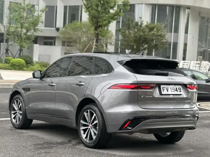 Jaguar F-PACE 2021 Model 250PS R-Dynamic SE – фото 4